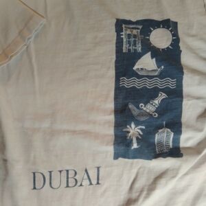 Vintage Dubai Spell Out Graphic T-Shirt
